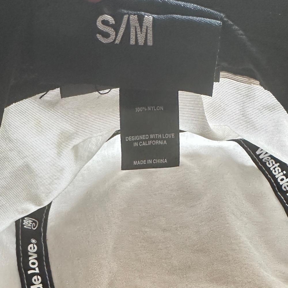 Script Taslan Bucket Hat Westside - Picture 6 of 7